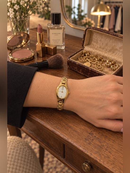 Seiko Accessories - Vintage 1990s Seiko 1N01 Gold-Tone Oval Quartz Watch Japan